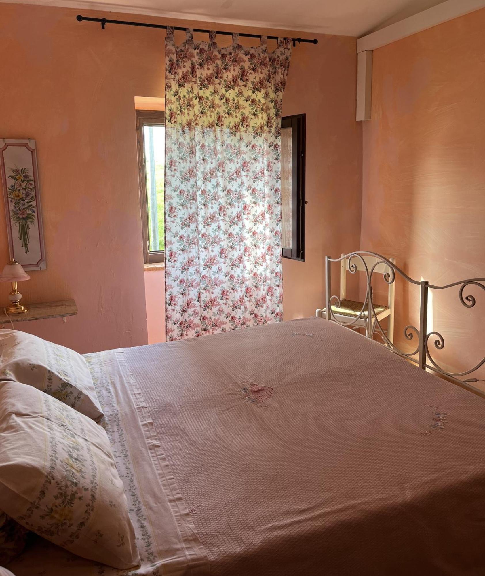 Podere Vignalago Bed & Breakfast Micarone Exterior photo